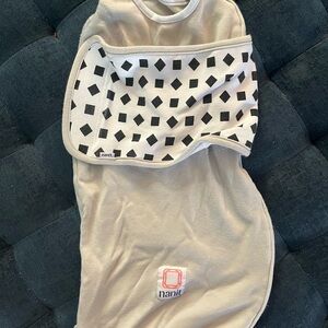 Nanit Baby Swaddle with Geometric Pattern- 0/3M